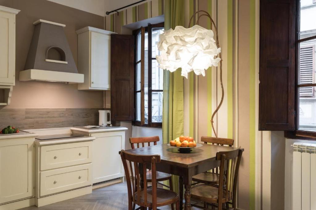 Apartamento The Hobbit Guelfa Florencia Exterior foto